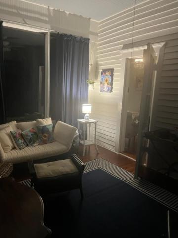 Jenny'S Downtown Hideaway Bed And Breakfast Laurel Εξωτερικό φωτογραφία